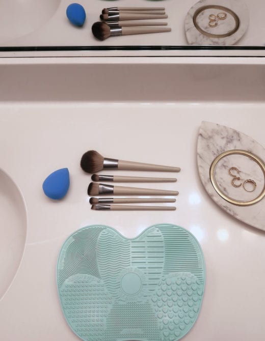 How to clean your makeup brushes with soap