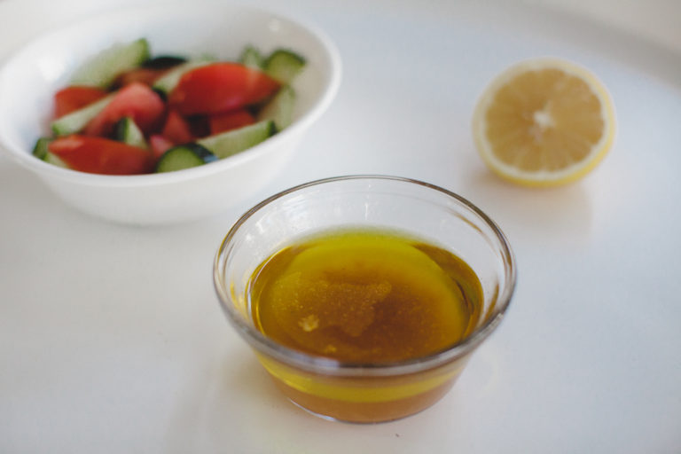 Simple salad dressing
