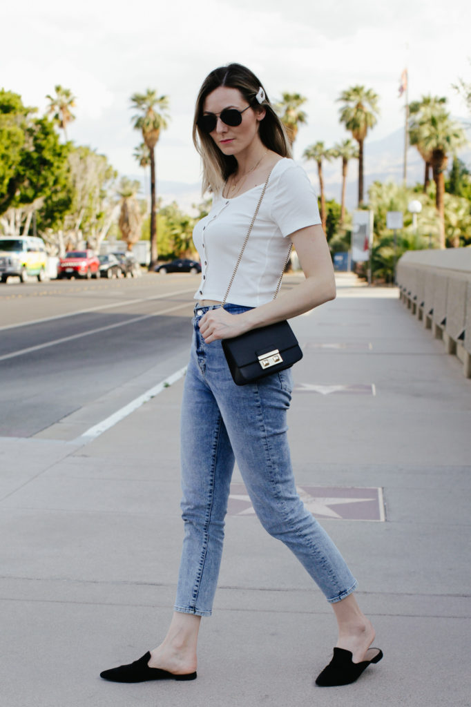 How to Wear Mom Jeans | Styling Tips - Tea Cups & Tulips