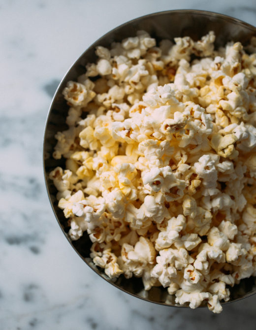 Healthy Snacks to Buy on Amazon | Best Healthy Snacks on Amazon by popular California life and style blog, Tea Cups and Tulips: image of a bowl of popcorn.