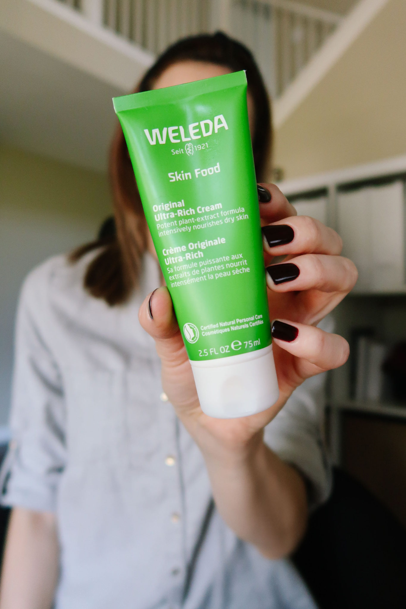 How to Use Weleda Skin Food.  Low-Cost + Effective Beauty Tricks