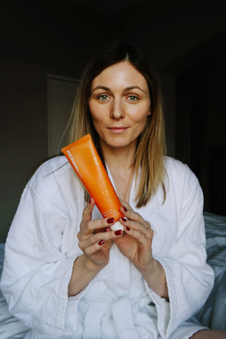 Ole Henriksen Truth Juice Daily Cleanser Review