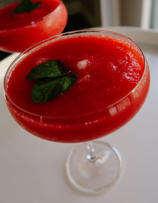 Skinny Frozen Strawberry Margarita Recipe